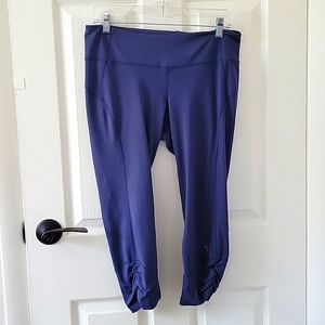 Old Navy Active Capri Leggings L